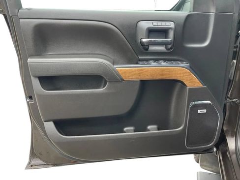 Used 2018 Chevrolet Silverado 1500 LTZ w/ Sport Package AWD/4WD image 14