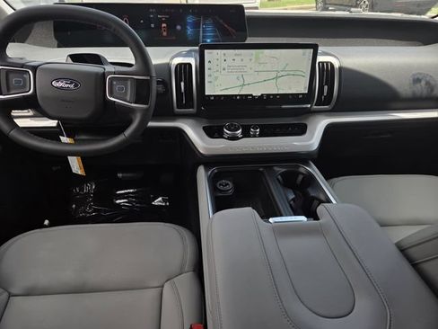 New 2026 Ford Expedition Active RWD image 5