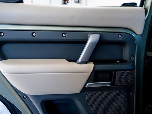 Used 2021 Land Rover Defender 110 X-Dynamic HSE image 55