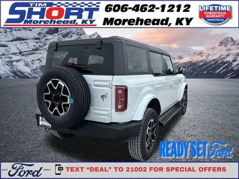 New 2025 Ford Bronco Outer Banks image 5