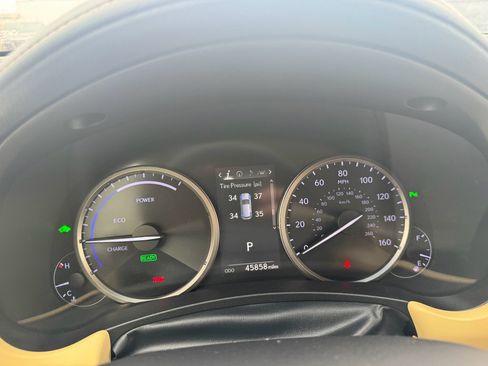 Used 2019 Lexus NX 300h AWD image 21