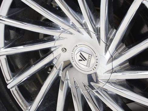 Used 2019 Ford F150 Lariat image 16