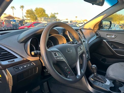 Used 2017 Hyundai Santa Fe Sport image 16