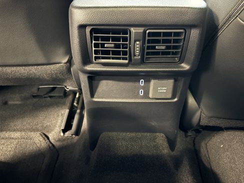 Certified 2025 Toyota 4Runner TRD Off-Road Premium AWD/4WD image 8