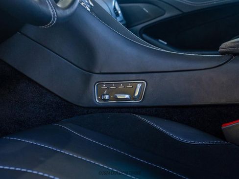 Used 2014 Aston Martin Vanquish Coupe RWD image 21