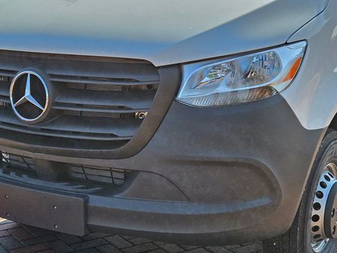 New 2024 Mercedes-Benz Sprinter 3500 image 9