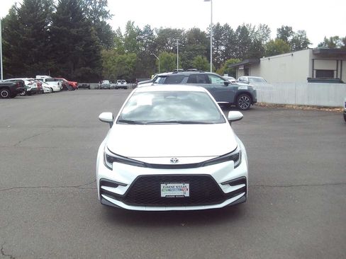 Used 2024 Toyota Corolla SE AWD/4WD image 8