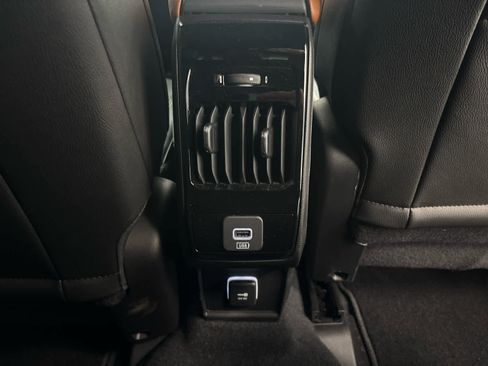 Used 2025 Jeep Compass Limited AWD/4WD image 15