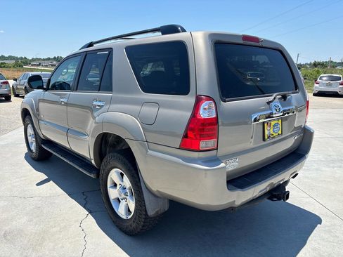 Used 2008 Toyota 4Runner SR5 RWD image 6
