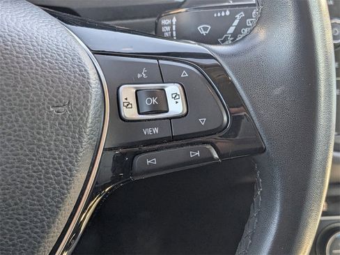 Used 2020 Volkswagen Tiguan SEL image 26