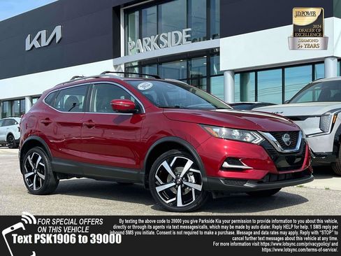 Used 2022 Nissan Rogue Sport SL FWD image 1