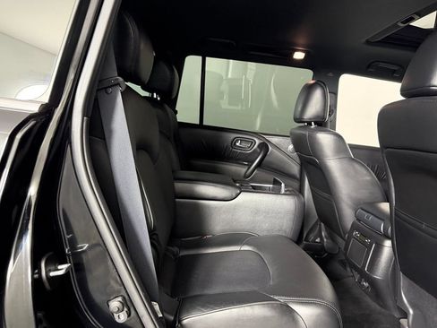 Used 2023 Nissan Armada SL w/ Midnight Edition Package RWD image 26