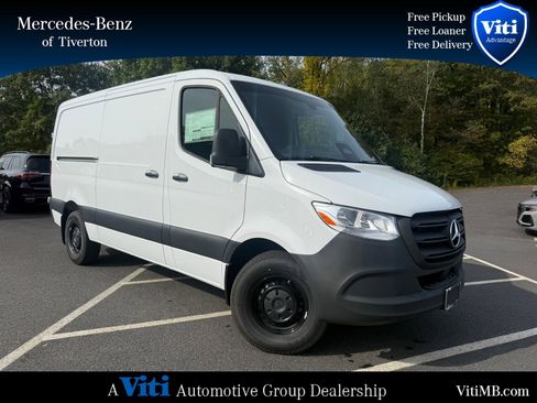 New 2025 Mercedes-Benz Sprinter 2500 image 1