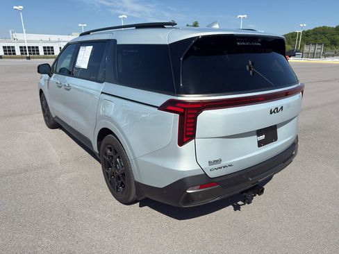 Used 2025 Kia Carnival SX Prestige FWD image 4