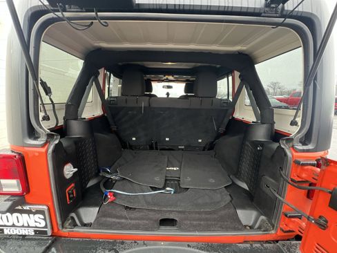 Used 2015 Jeep Wrangler Unlimited Sport w/ Quick Order Package 24S image 16