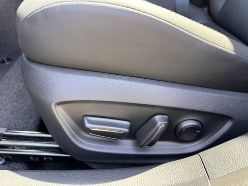 New 2026 Toyota Prius Plug-In Hybrid FWD image 27
