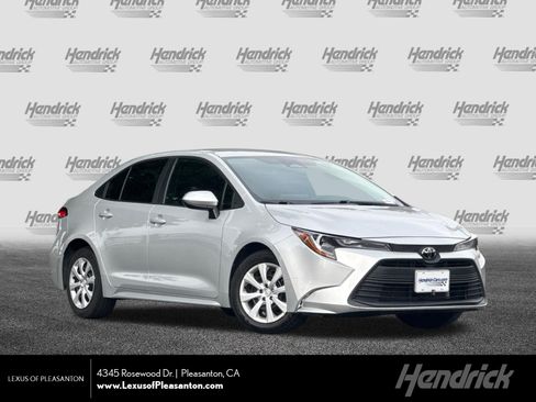 Used 2024 Toyota Corolla LE FWD image 1