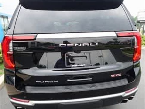 New 2025 GMC Yukon XL Denali w/ LPO, Illumination Package image 4