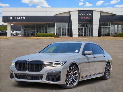 Used 2022 BMW 740i w/ M Sport Package RWD image 1