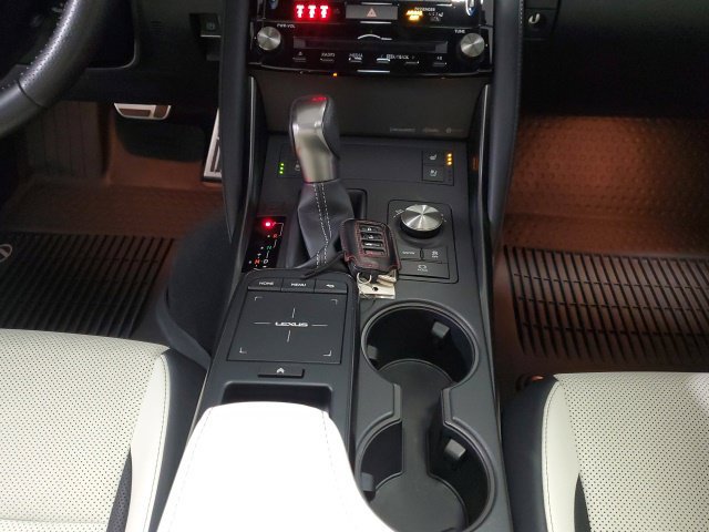 Used 2023 Lexus IS 350 F Sport w/ Memory Package AWD/4WD image 18