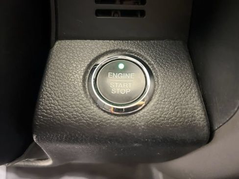Used 2021 Ford Expedition XLT RWD image 15