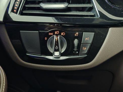 Certified 2023 BMW M550i xDrive w/ Parking Assistance Package image 44