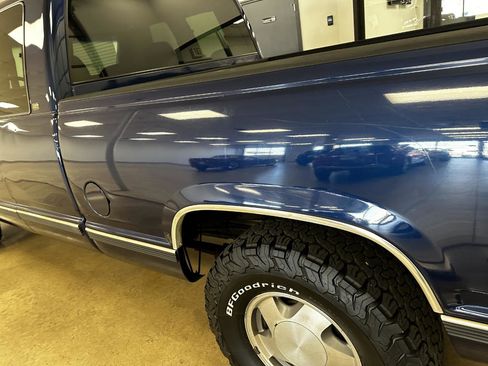 Used 1998 Chevrolet Silverado 1500 4x4 Extended Cab w/ Preferred Equipment Group 2 image 33