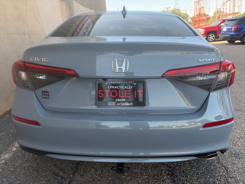 Used 2023 Honda Civic Sport image 10