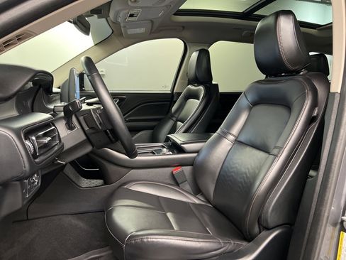 Certified 2023 Lincoln Aviator AWD w/ Premium Package image 28