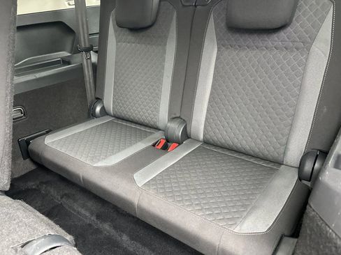 Used 2020 Volkswagen Tiguan S FWD image 16