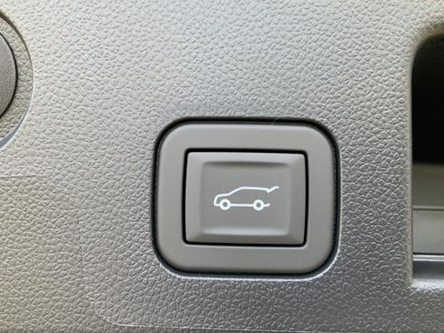 New 2026 Chevrolet Equinox RS w/ Convenience Package III image 32