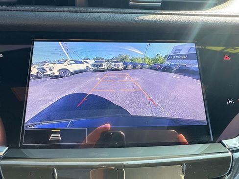 Used 2024 Cadillac XT6 Premium Luxury AWD/4WD image 20