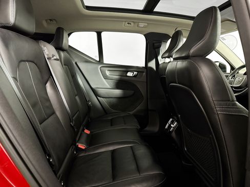 Used 2023 Volvo XC40 B5 Ultimate AWD/4WD image 38