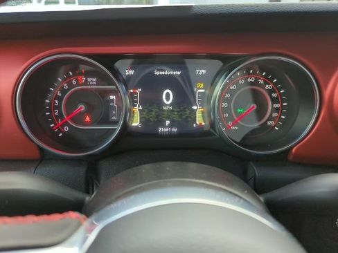 Used 2021 Jeep Gladiator Rubicon AWD/4WD image 6