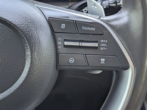 Used 2023 Hyundai Sonata Limited image 17