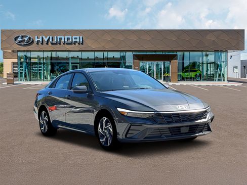 New 2026 Hyundai Elantra Limited FWD image 11