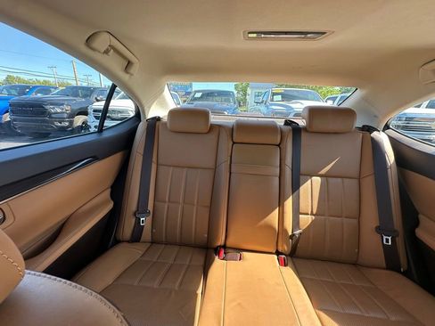 Used 2016 Lexus ES 350 w/ Luxury Package w/Wood Trim FWD image 22