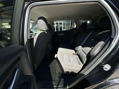 Used 2022 GMC Terrain SLE w/ Driver Convenience Package image 28