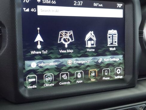 Used 2023 Jeep Wrangler Unlimited Sahara w/ Cold Weather Group AWD/4WD image 33