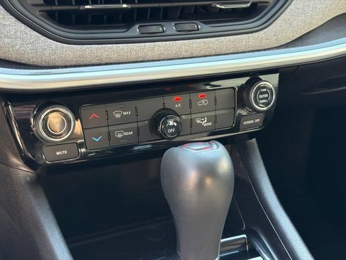Used 2022 Jeep Compass Latitude AWD/4WD image 63