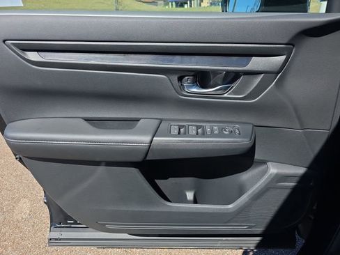 Certified 2025 Honda CR-V EX image 19