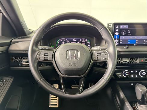 Used 2024 Honda Accord Sport image 17