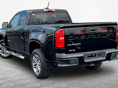 Used 2022 Chevrolet Colorado W/T w/ Custom Special Edition RWD image 4