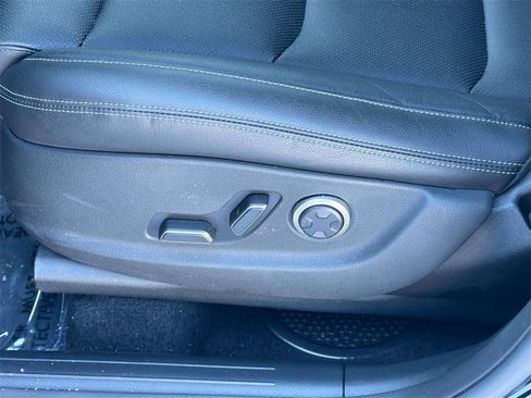 Used 2025 Genesis GV70 2.5T image 18