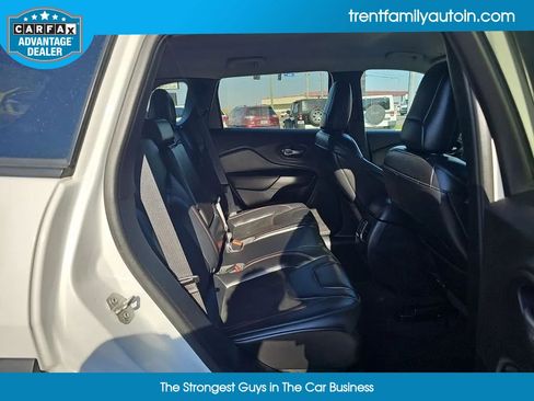 Used 2020 Jeep Cherokee Trailhawk image 39