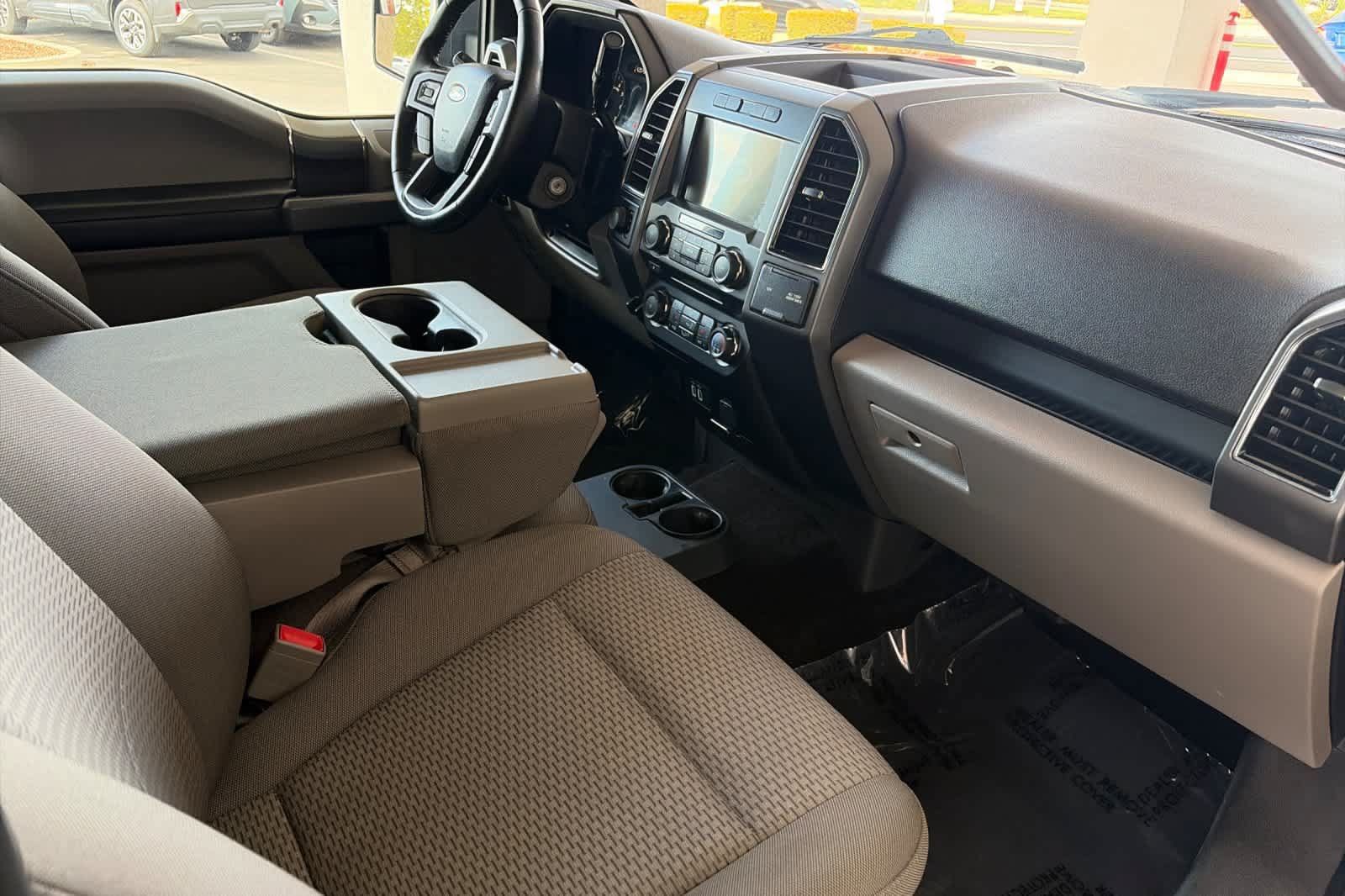 Used 2018 Ford F150 XLT w/ Equipment Group 302A Luxury AWD/4WD image 15