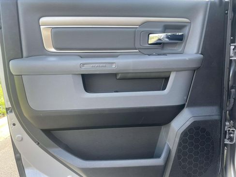 Used 2019 RAM 1500 Classic Warlock AWD/4WD image 12