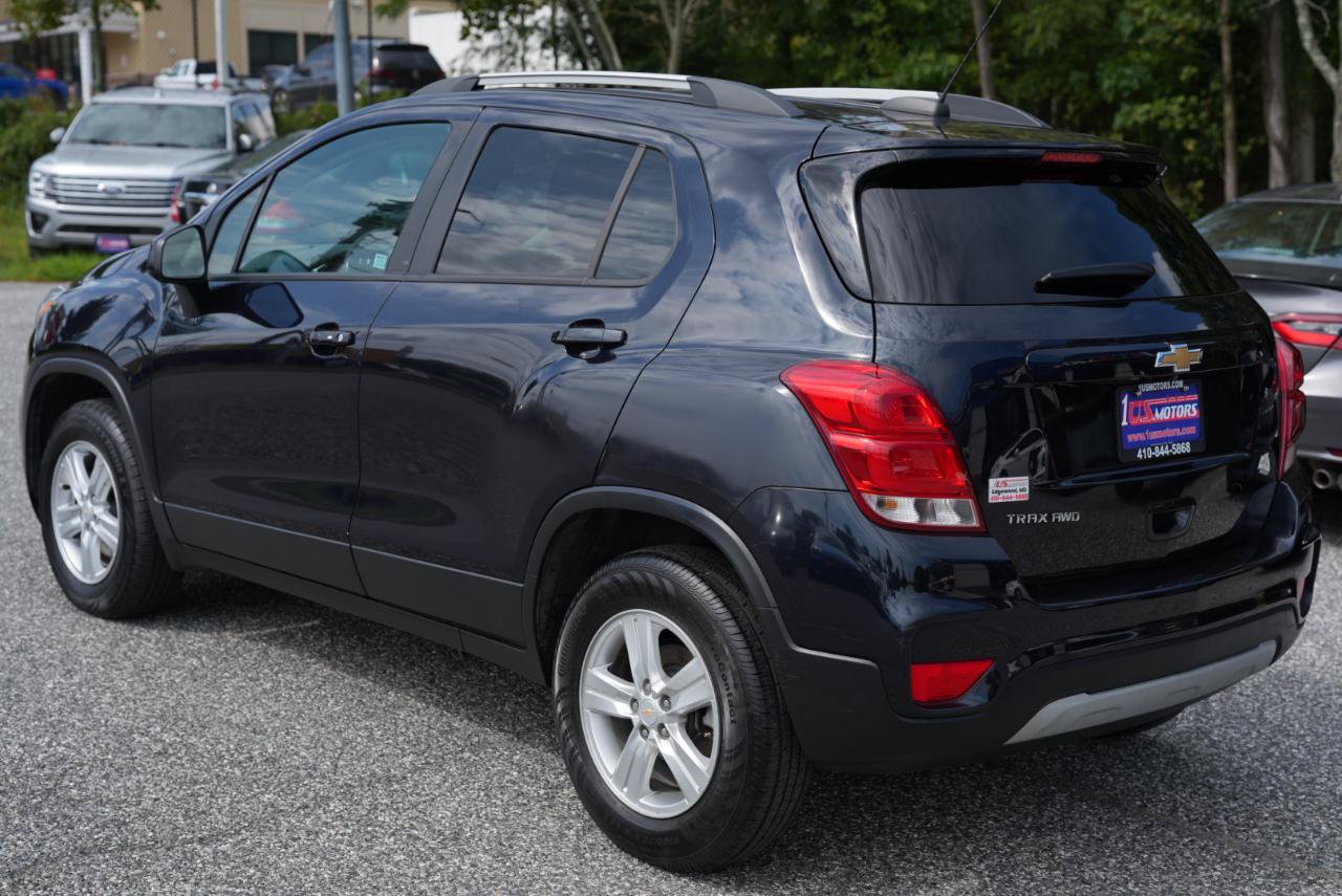 Used 2022 Chevrolet Trax LT w/ LT Convenience Package AWD/4WD image 9