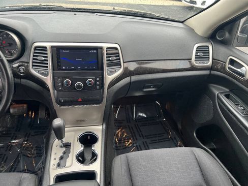 Used 2012 Jeep Grand Cherokee Laredo w/ Laredo E Group AWD/4WD image 32