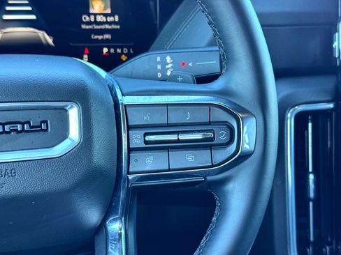 Used 2025 GMC Yukon XL Denali image 27